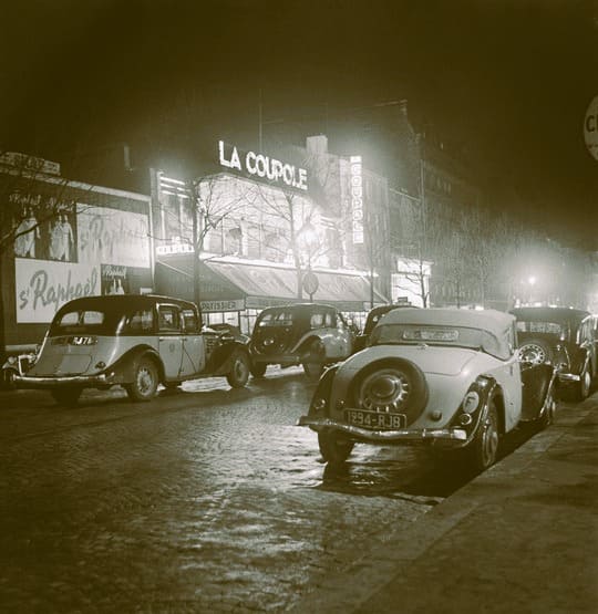 Les auvergnats de Paris ont fondé la Couple, célèbre brasserie parisienne